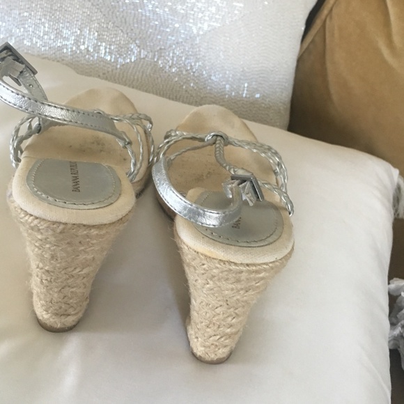 PRE-OWNED BANANA REPUBLIC WEDGES SIZE 6 - Picture 3 of 5